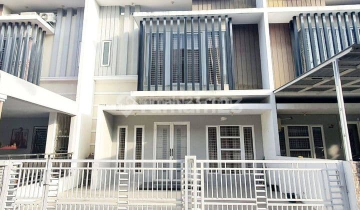 Dijual Villa Komp Mutiara Palace