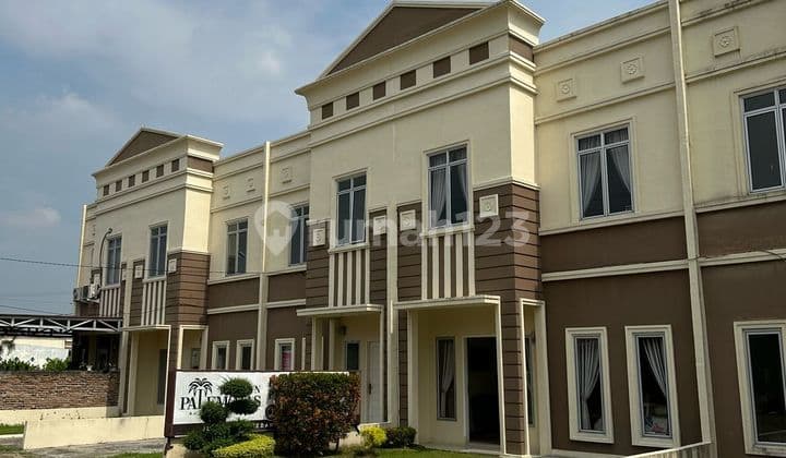 Dijual Rumah Di Komplek Taman Palem Mas