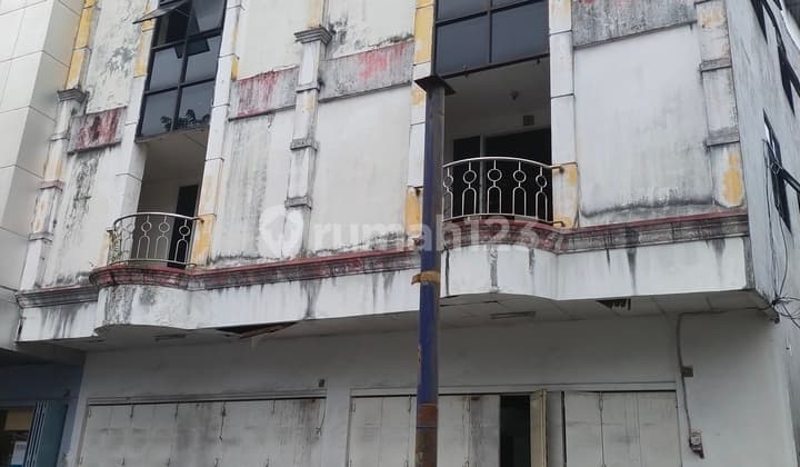 Ruko Strategis Lt 400 Dijalan Samratulangi Wanea Cocok Untuk Kantor, Toko, Dll.