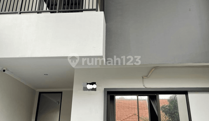 Dijual cepat rumah mewah di perum metro permata karang tengah