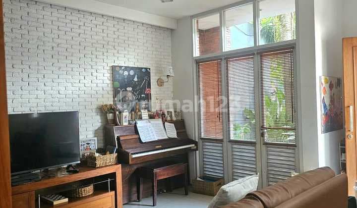 Dijual Rumah Cantik Siap Huni di Bintaro Jaya