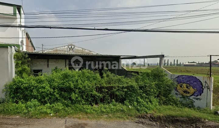 Dijual Murah Tanah 685m2 di Pinggir Jalan Raya Solo Sragen