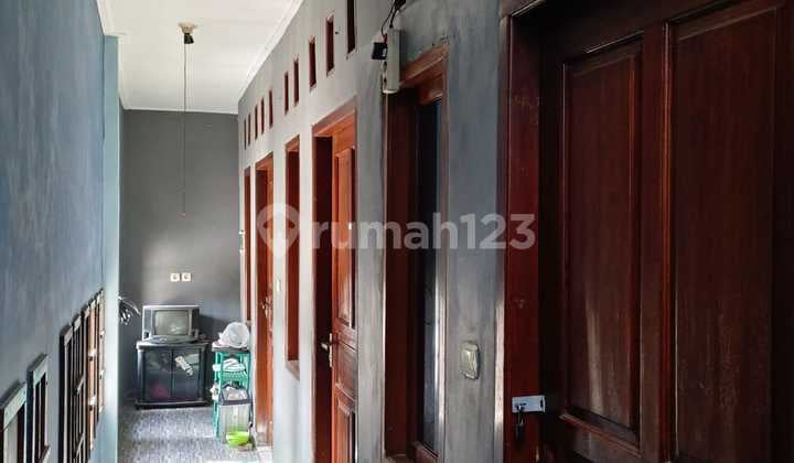 Kosan 8 Kamar Strategis Tegal Parang Selatan Jarang Kosong