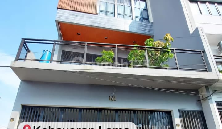 Rumah Mewah Mezanine Private Lift Strategis Dkt Gandaria City