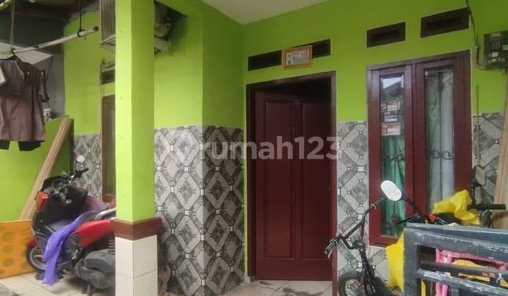 Quick Sale 2 Bedroom House 100 Meters with Car Access West Slope