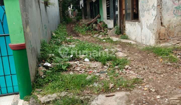 For Sale 776 Square Meters Land with Car Access in Jagakarsa, SHM Certificate