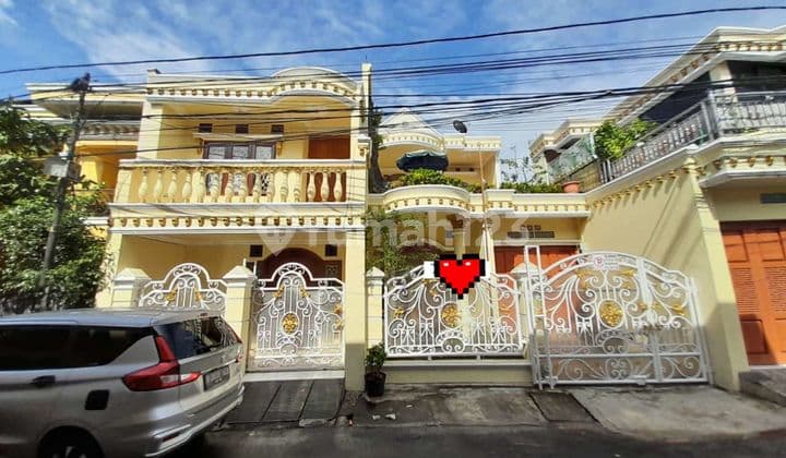 Dijual Rumah Super Strategis Luas 175 Cm 300 Mtr K Jl.dr.saharjo