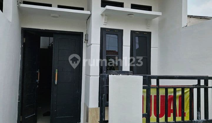 Rumah Bagus 1,5 Lantai Deket Stasiun Lenteng Agung Shm