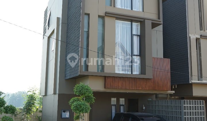 Cluster Mewah 3 Lantai Premium Di Gobah Thamrin - Shm Ready