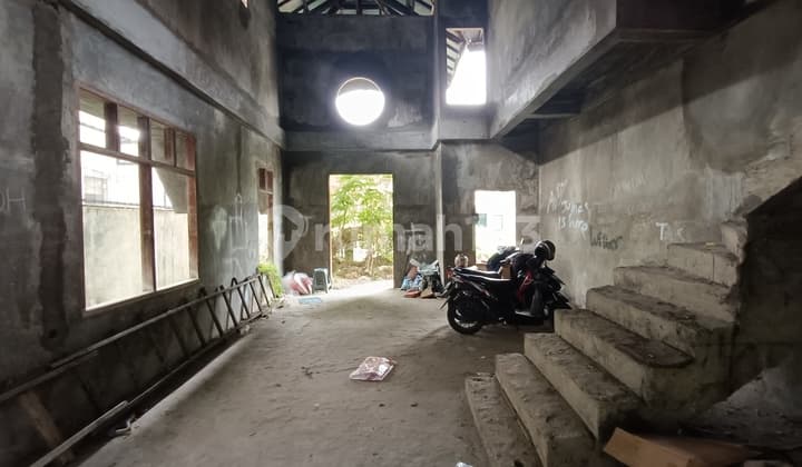 Hunian Strategis 4Kt di Komplek Puri Waringin Indah