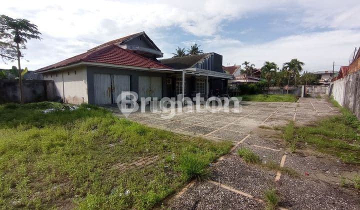 Rumah Bulatan Tanah Super Besar 3600m2