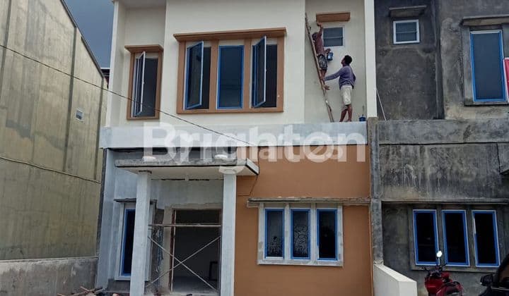 RUMAH 2 LANTAI TYPE 150