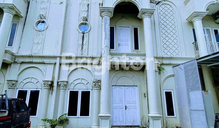 RUMAH DALAM CLUSTER ELIT DI ARENGKA