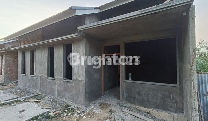 RUMAH TYPE 80/130 AREA SENAPELAN