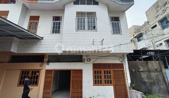 Dijual Ruko Huni Jl Riau (Dekat Mall Ciputra)