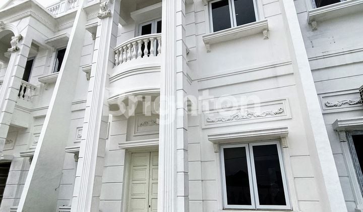 RUMAH MODERN KLASIK TYPE 130 DI PEKANBARU