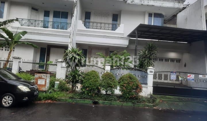 Rumah Mewah Tengah Kota Dki