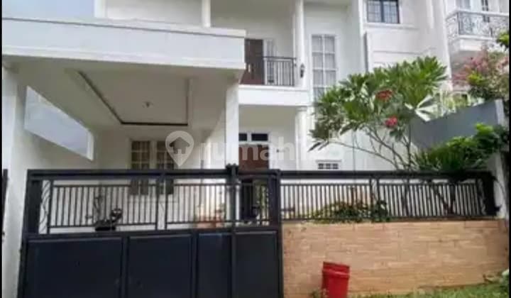 Rumah Klasik Mewah Citragrand Cibubur Jakarta Timur