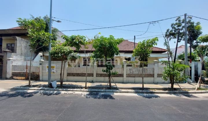 Rumah Satelit Indah Surabaya