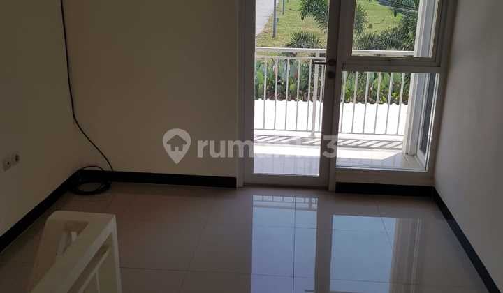 For Sale: House in Taman Kopo Indah V Spring Ville