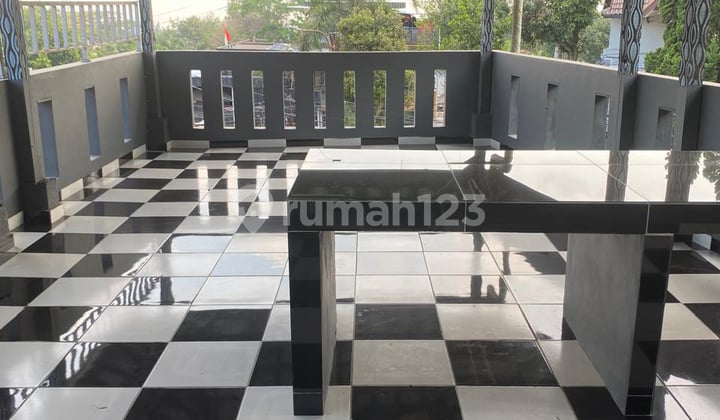 Dijual Rumah Jl Sersan Bajuri Blkg Upi