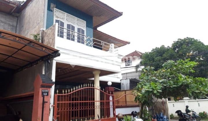 Rumah 2 Lantai Sunset Road Dekat Rs Siloam, Sekolah