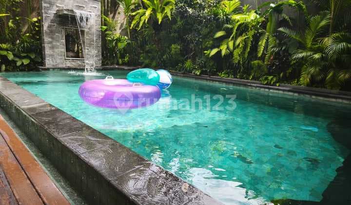 Modern 3+1 Bedroom Villa in Taman Griya, South Bali