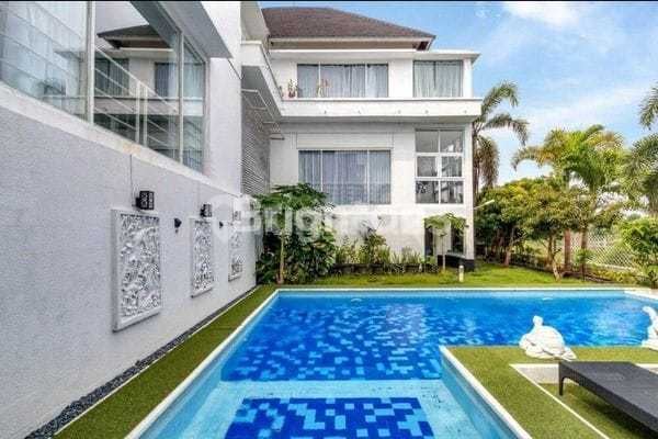 Big Villa 4br With Panoramic Views Of Gwk, Ocean, Bali's Beauty