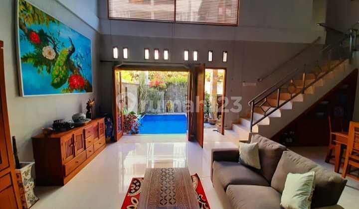 3BR Villa Sanur Yearly Rent Near Beach Furnished Pool V528