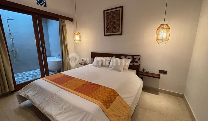 3-Bedroom Modern Villa in Keramas, Bali - Rent Near Beach with Pool V543
