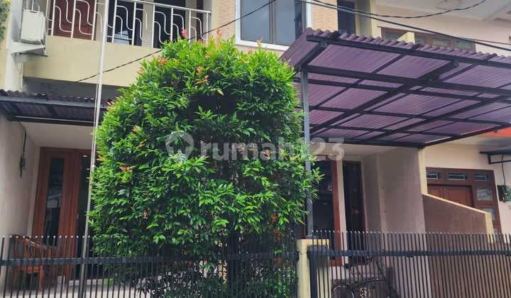 Rumah Dijual Lebak Bulus. Jaksel Dekat Stasiun MRT
