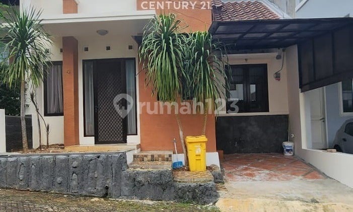 Disewakan Per Thn Rumah Di Cirendeu Lokasi Strategis Siap Huni