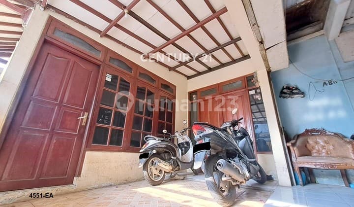 For Sale Good Strategic Hook House Ready to Occupy in Pondok Aren