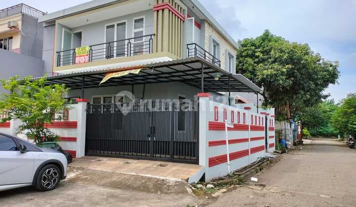 Rumah di Komplek Palem Semi Tangerang Banten
