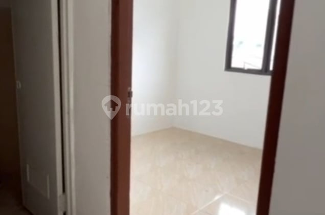 Rumah Dua Lantai di Grand Poris Cipondoh Tangerang