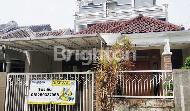 RUMAH 2 1/2 LANTAI, SEMI FURNISHED, SIAP HUNI, TAMAN SULFAT, SULFAT, MALANG KOTA, JAWA TIMUR