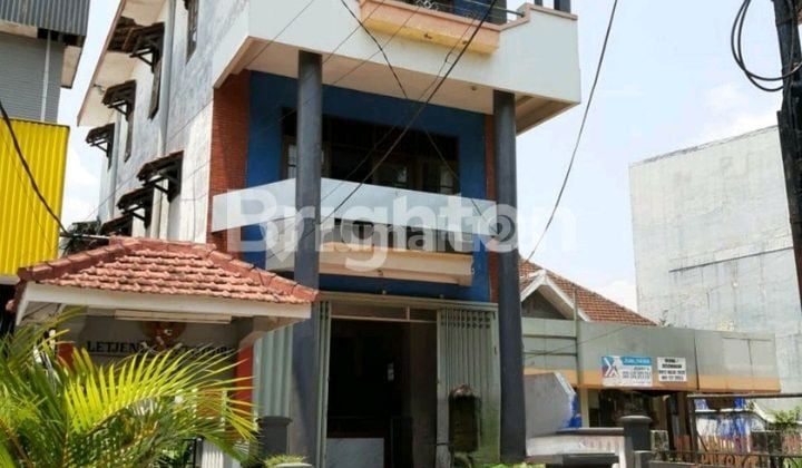 Ruko 3 Lantai, Tersedia 3 Kamar Mandi, Kondisi Bagus Dan Siap Pakai, Lokasi Sangat Strategis Di Tengah Kota Malang, Dekat Dengan Rs Saiful Anwar Dan Kayu Tangan Heritage, Berbagai Cafe Dan Restoran. Jalan Letjen Sutoyo, Bunulrejo, Blimbing, Malang Kota, J