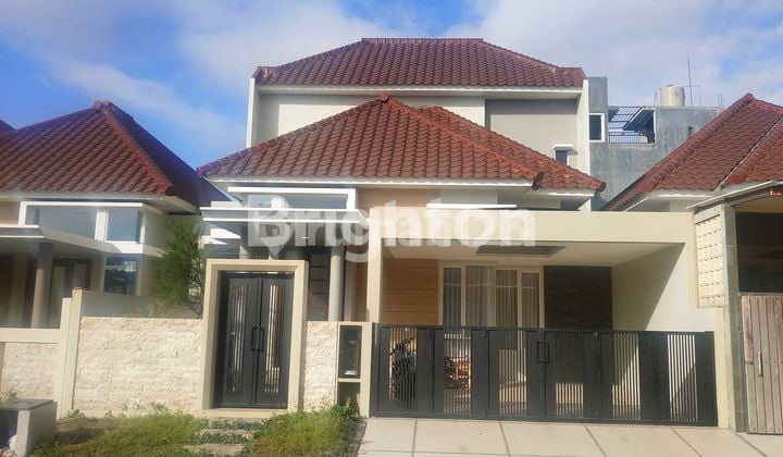 RUMAH 2 LANTAI, FULL FURNISHED, 4+1 KAMAR TIDUR, PERUMAHAN EXCLUSIVE GRAHA KENCANA, DEKAT EXIT TOL SINGOSARI, BLIMBING, BALEARJOSARI, MALANG, JAWA TIMUR
