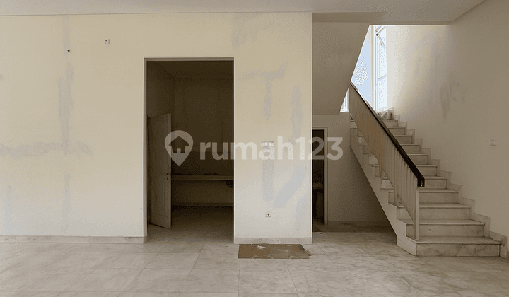 Rumah On Progess 15X25 Crown Golf Pik 4+2Kt SHM