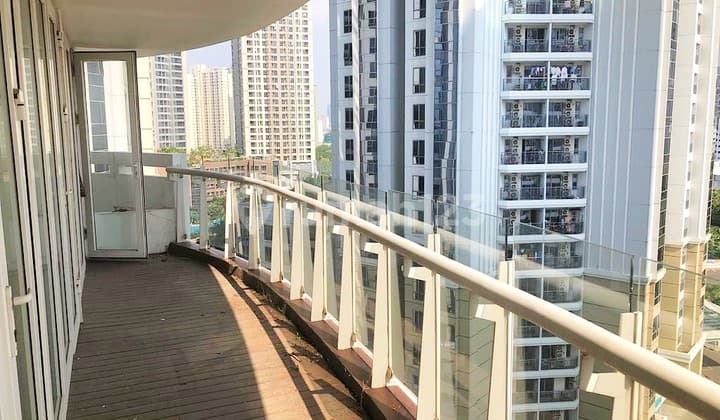 Apartemen Royale Springhill Residence 3+1BR Dibawah Harga Pasaran