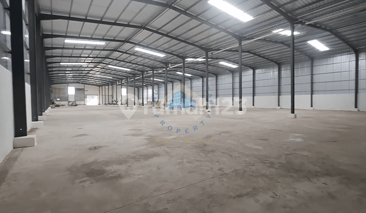 Warehouse on Jl Maloko Utama - Babakan Legok, Tangerang Banten
