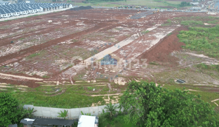 Land on Jl Raya Diklat Pemda - Curug Tangerang, Banten