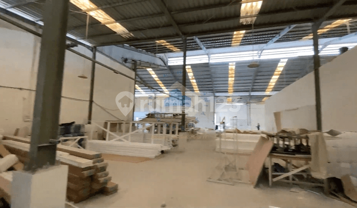 Pabrik di Jl Raya Ranca Iyuh, Panongan - Tangerang, Banten