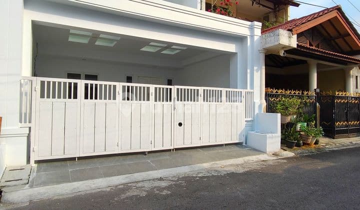 Dijual Rumah Baru 2 Lantai Dalam Komplek Di Pondok Kelapa