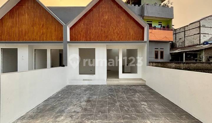 Dijual Rumah Secandinavian 1,5 Lantai Dalam Cluster