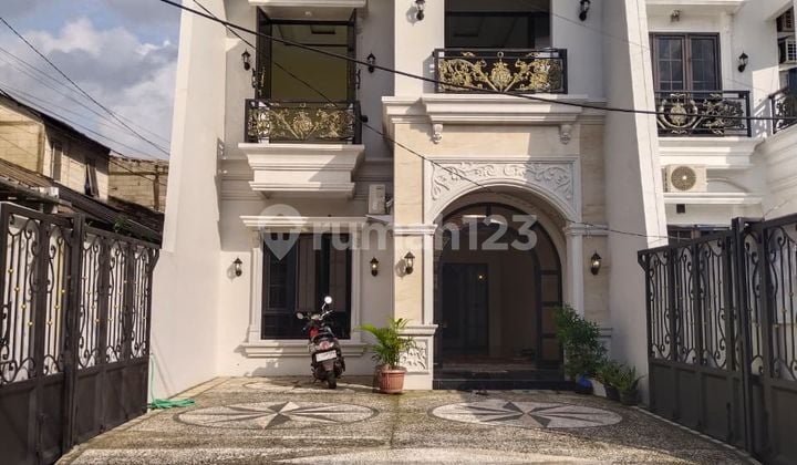 Rumah Baru Akses Dua Mobil Non Clusterr
