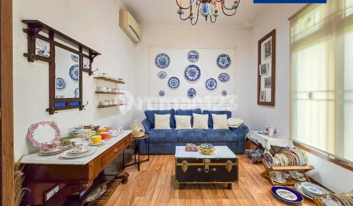 2-Story House For Sale Ready to Live In Puri Indah Land Area 150m2