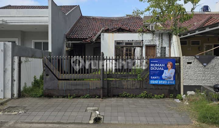 Rumah Hitung Tanah Permata Buana Cocok untuk Bangun Ulang - 160M2