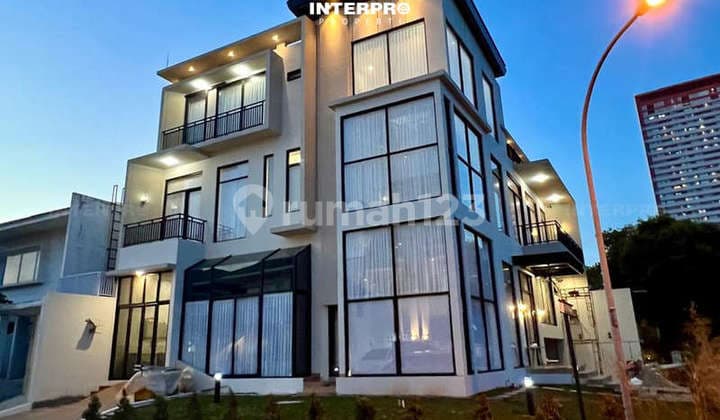 Rumah Hook Dijual Alam Sutera Victoria Semi Furnished - LT 330M2