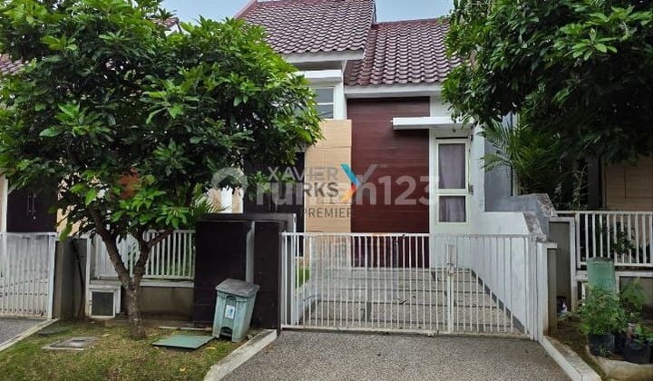 Rumah Minimalis di Austinville, Dieng Malang Ada lebih luasan tanah 4m Belakang sudah di paving + canopy full